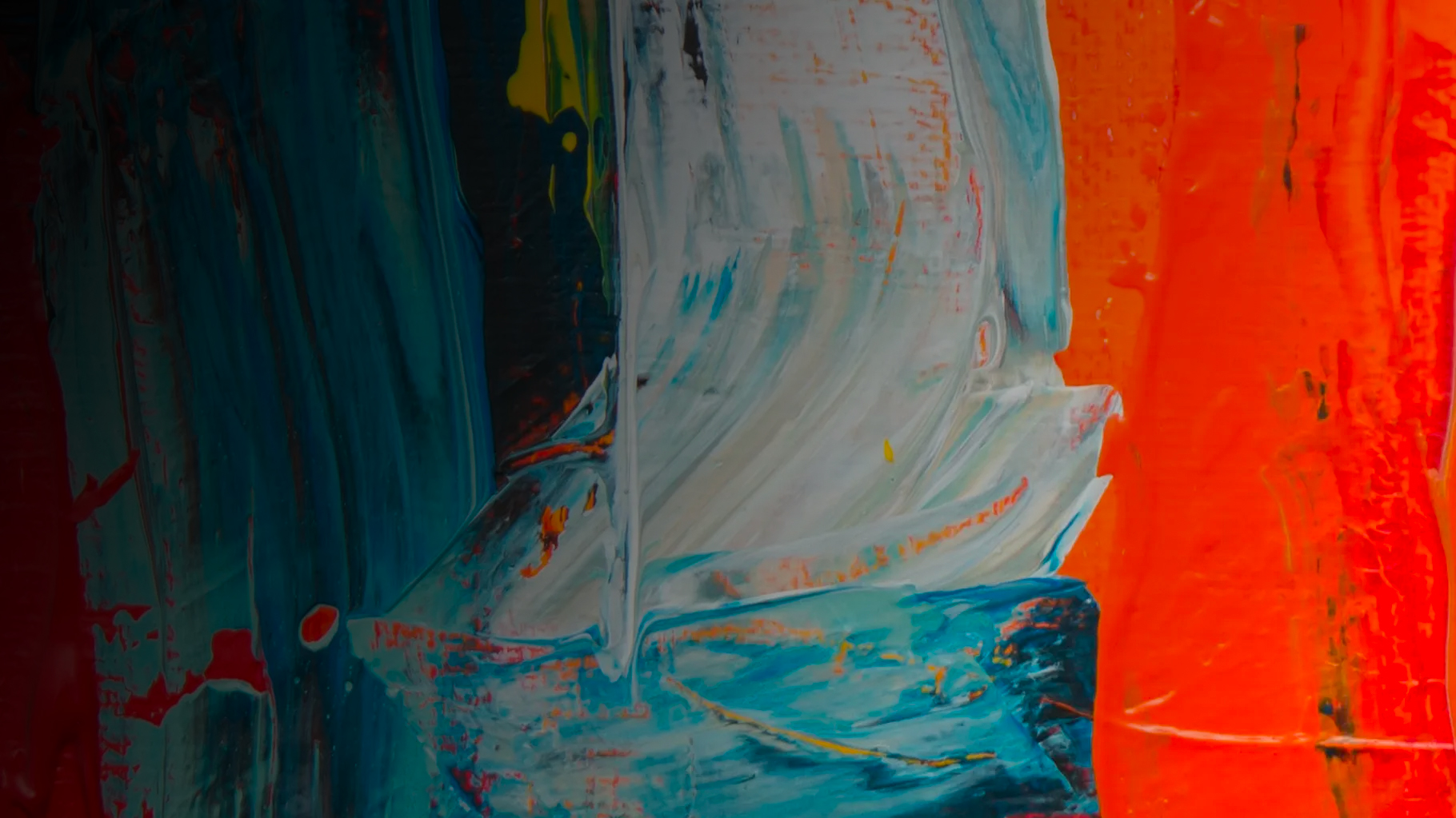 Nós examaminamos as suas obras de arte